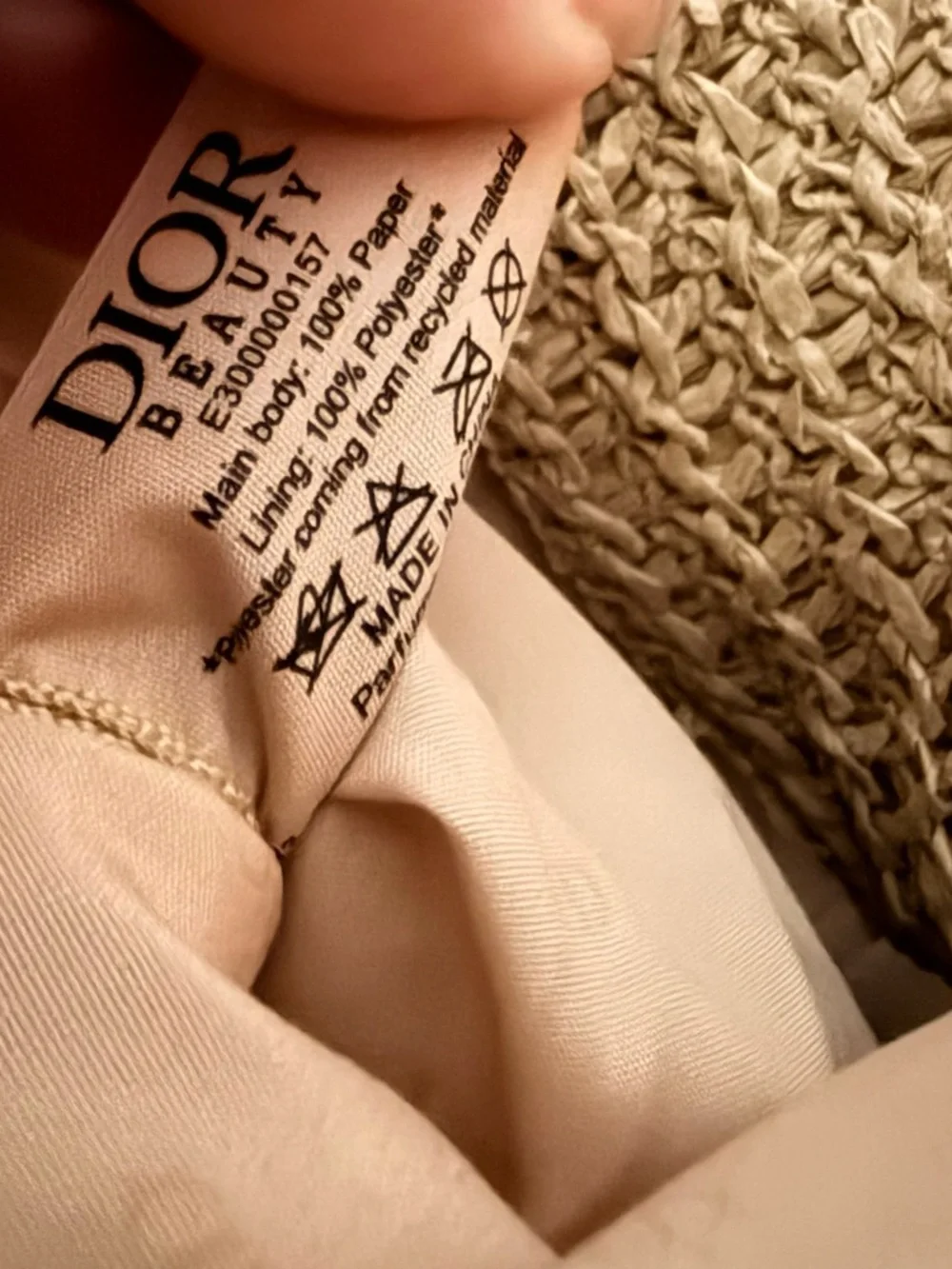 Dior Beauty Natural Raffia Tote with White Logo NWOT - Picture 4 of 5